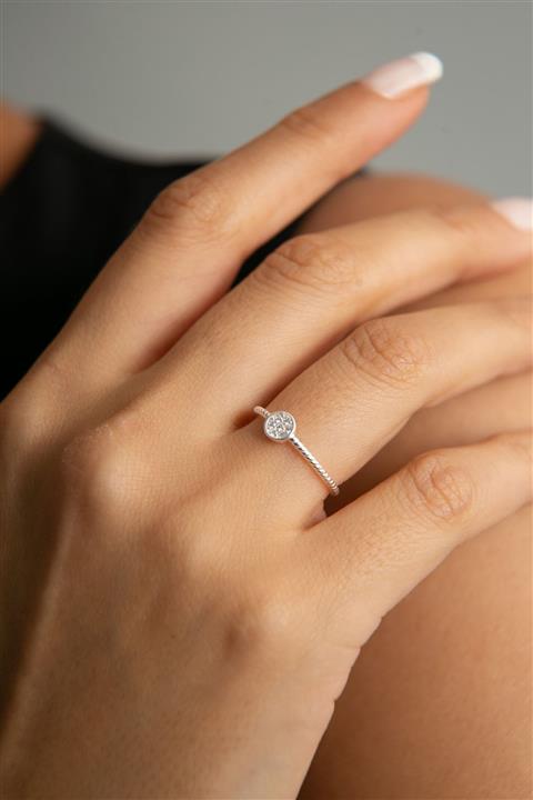 Elika Silver Kadın Taş Detaylı Burgu Model 925 Ayar Gümüş Yüzük