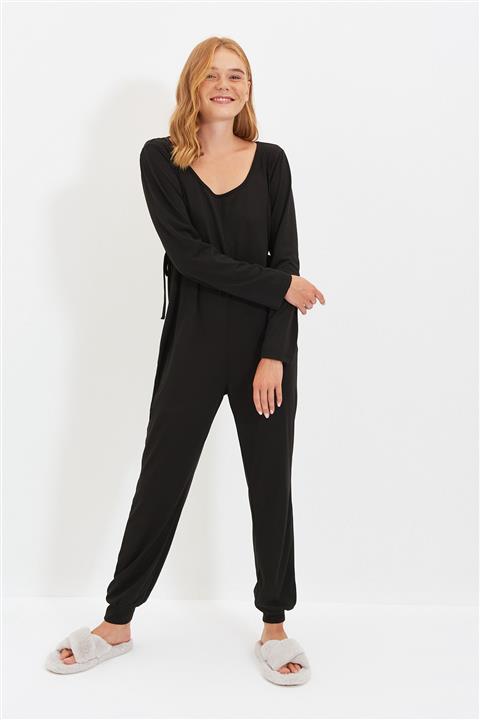 TRENDYOLMİLLA Siyah Sırt Detaylı Örme Tulum THMAW22TU0100