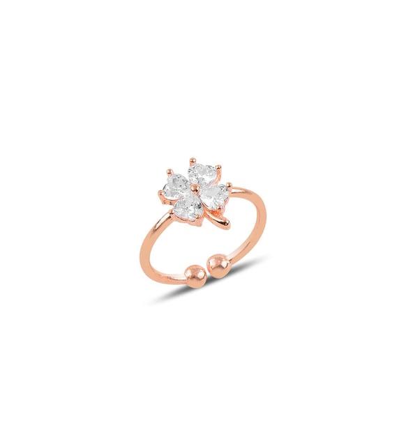 Söğütlü Silver Gümüş Zirkon Taşlı Ayarlamalı Yonca Modeli Yüzük Sgtl10107beyaz