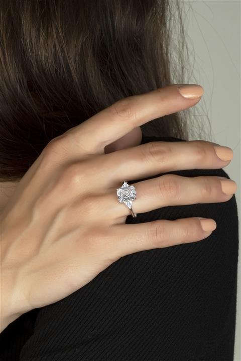 Else Silver Baget Tek Taşlı Gümüş Bayan Yüzüğü