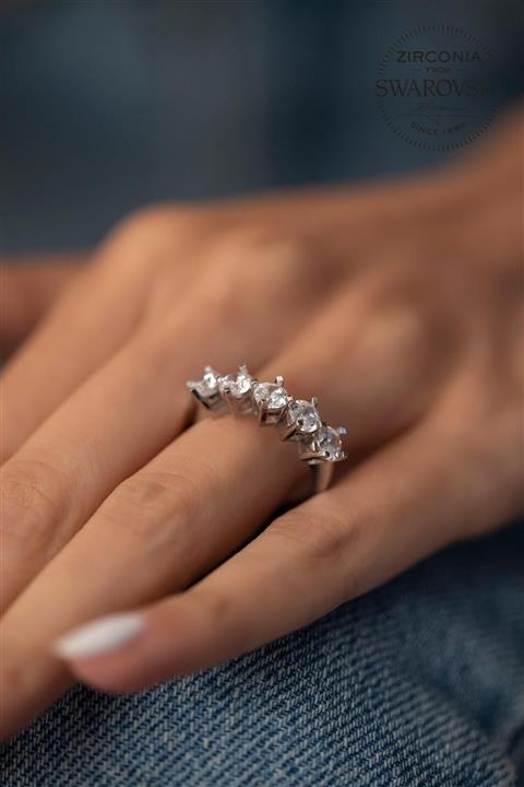 Ninova Silver Kadın Taşlı Beştaş Model Gümüş Yüzük SBS0102