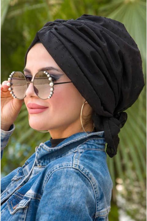 Aişe tesettür Siyah Ponpon Tokalı Bone
