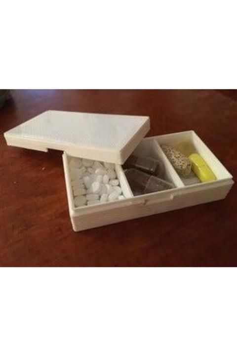 AldımGeldi Hap Kutusu Saklama Haftalık Ilaç Bölmeli Dikiş Plastik Kutu Beyaz