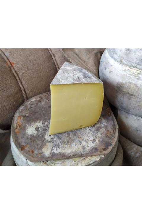 KARSTANORGANİK 2 Yıllık Eski Kars Mahzen Kaşarı 500gr Soğuk Zincir Kargo