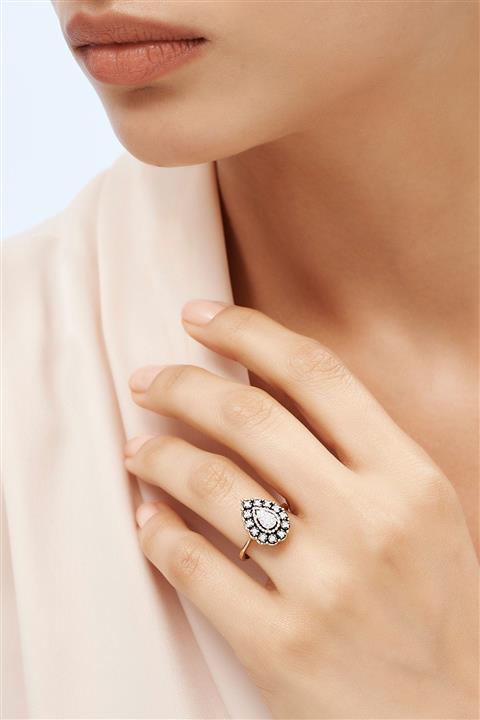 Altınbaş Elmas Damla Yüzük