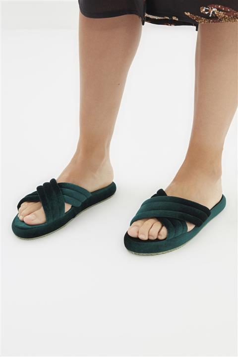 TRENDYOLMİLLA Yeşil Ev Terliği THMAW22ER0002