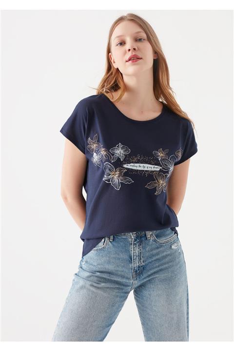 Mavi Kadın  Çiçek Baskılı Siyah Tişört