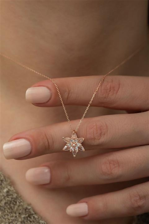 Ervanur Kadın Lotus Çiçeği Kolye