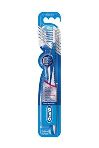 OralB Pro-Expert Hepsi 1 Arada 35 Yumuşak Diş Fırçası