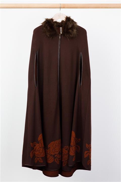 Tığ Triko Kabartma Çiçek Desenli Panço Kahve-konyak