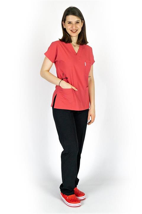 Simirna Üniforma Cerrahi Doktor Hemşire Forması Narçiçeği Üst Lacivert Alt Takım