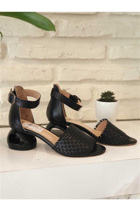 Emelin Kadın Siyah Hakiki Deri Topuklu Acık Ayakkabı