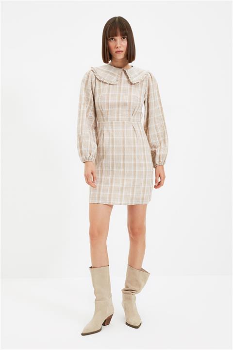 TRENDYOLMİLLA Camel Yaka Detaylı Ekoseli Elbise TWOAW22EL0376