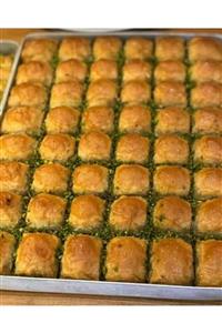 YöremMaraş Fıstıklı Baklava ( Tepsili 2700 gr )