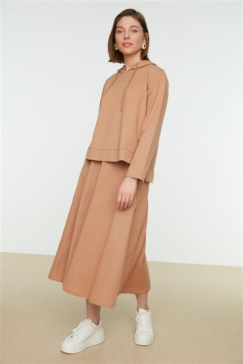 Trendyol Modest Bej Etekli Kapüşonlu Örme Alt-Üst Takım TCTAW22US0027