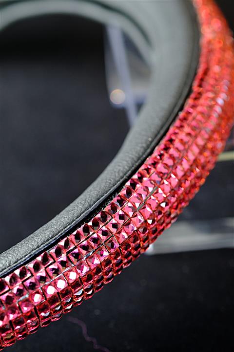 TASARIM ARABAM ATİKE ELİF AKIN Fuşya Rengi Beget Taşlı Araba Direksiyon Kılıfı