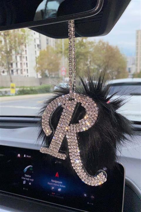 Arabasına Aşıklar Kulübü Swarovski Taşlı Dikiz Ayna Kolye Aksesuarı Siyah Tüylü R Harfli