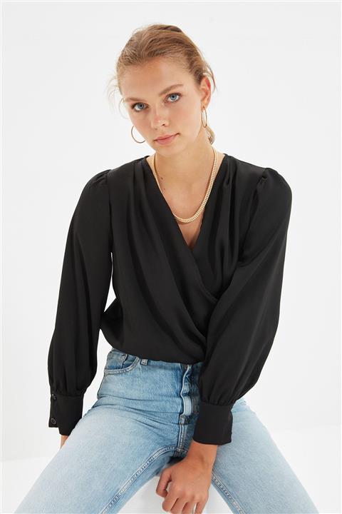 TRENDYOLMİLLA Siyah Kruvaze Bluz TWOAW22BZ0724