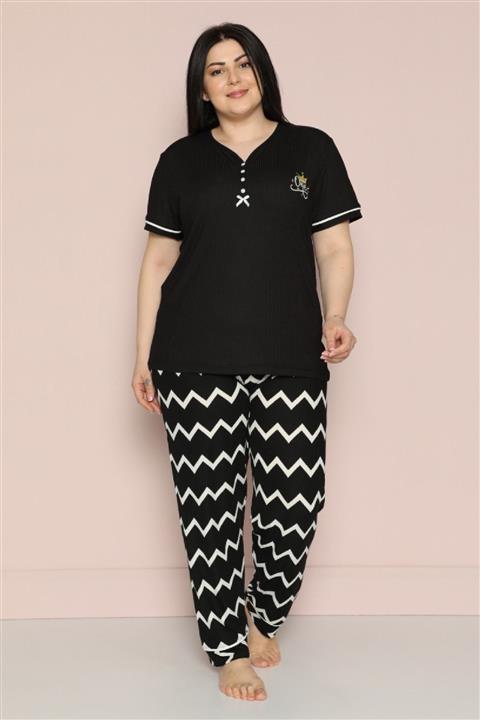 PİJAMAWOME Kadın Siyah Büyük Beden Kaşkorse Zigzag Desenli Battal Kısa Kollu Pijama Takımı