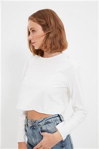 TRENDYOLMİLLA Ekru %100 Organik Pamuk Crop Örme T-Shirt TWOAW22TS0134