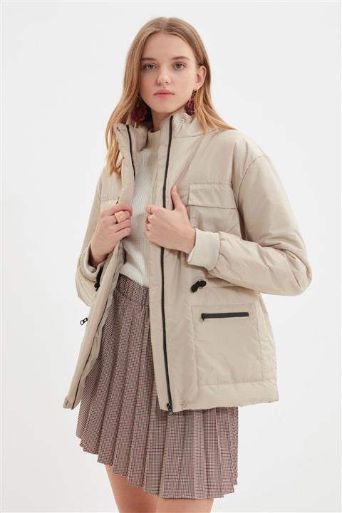 TRENDYOLMİLLA Bej Belden Büzgülü Kapitone Mont TWOAW22MO0257