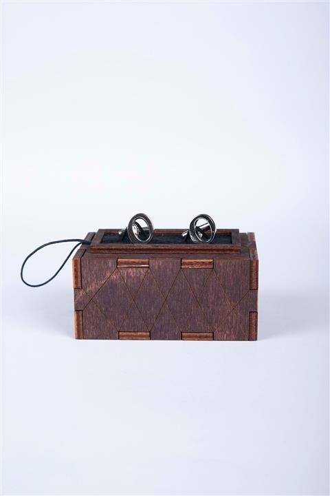 BAYEFENDİ Ahşap Kutulu Harfli Gümüş Rengi Kol Düğmesi O Harfi