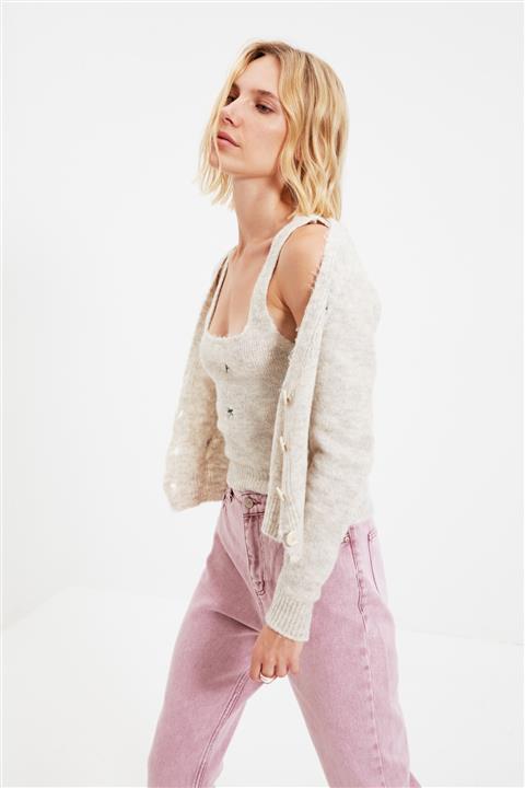 TRENDYOLMİLLA Bej Nakışlı Bluz - Hırka  Triko Takım TWOAW21HI0314