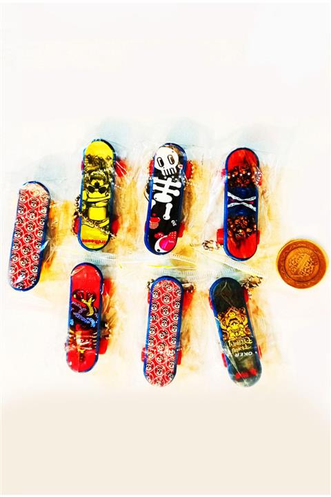 HEKİM PET Midi Boy Anahtarlık Parmak Kaykay 1 Adettir.