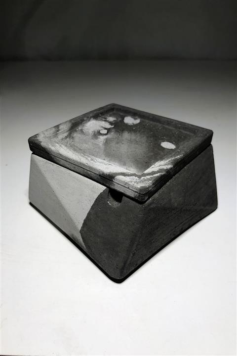 RocArt Home Beton Metrik Kül Tablası (iki Renk)