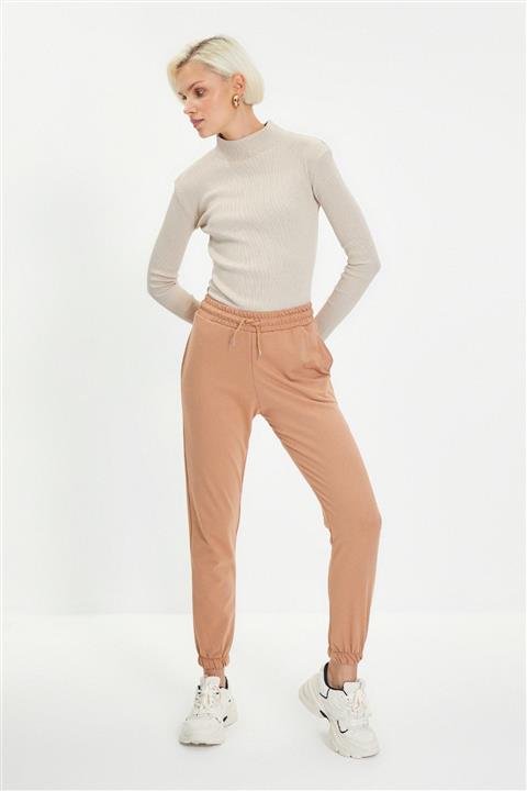 TRENDYOLMİLLA Camel Basic Jogger Örme İnce Eşofman Altı TWOAW21EA0194