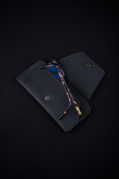 minimal X design Minimal X Gözlük Kabı Gerçek Deri & El Yapımı Siyah Crazy Rengi