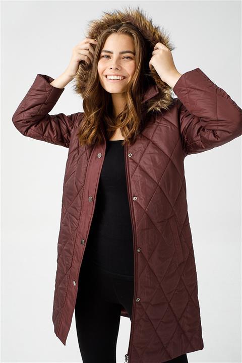 Desen Triko Kadın Kapüşonu Kürklü Baklava Desenli Uzun Kapitone Kaban Mürdüm