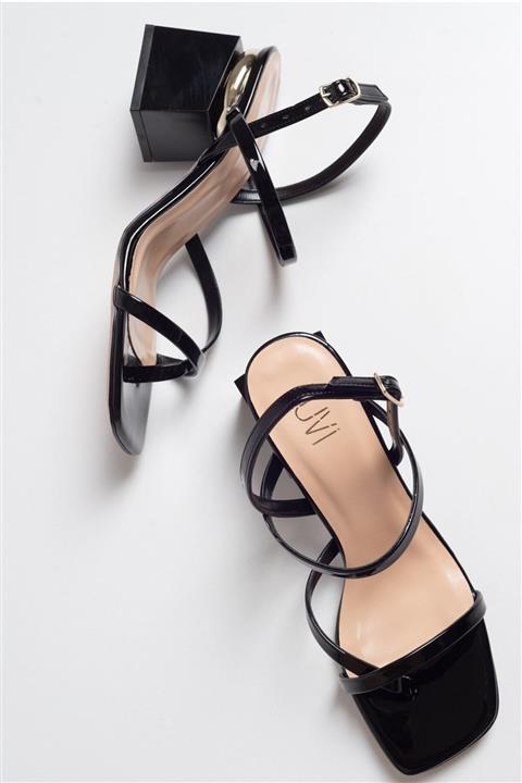 LuviShoes Kadın Siyah Rugan Topuklu Sandalet 578