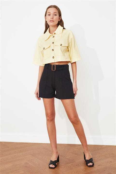 TRENDYOLMİLLA Siyah Kemer Detaylı Şort TWOSS19IE0062