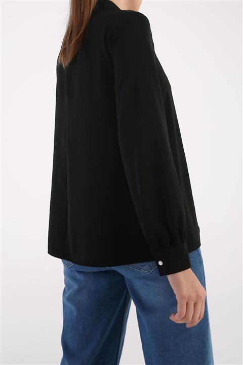 Ekrumoda Siyah Yakası Ribanalı Fermuarlı Bluz