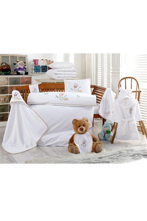 İpekçe Home 10 Parça Nakışlı Bebek Nevresim + Bornoz Seti