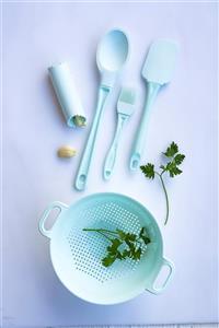 Anı Home 5'li Süper Set Su Yeşili 1200 Ml Süzgeç, Yumurta Fırçası, Spatula, Kaşık, Sarımsak Soyucu,