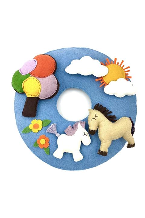 Mia Kuba Bebek Odası Atlı Kapı Süsü-keçe-32cm