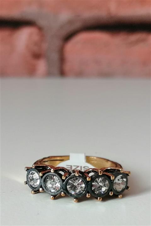 Esra Pamir Elmas Montür 5 Taş Yüzük