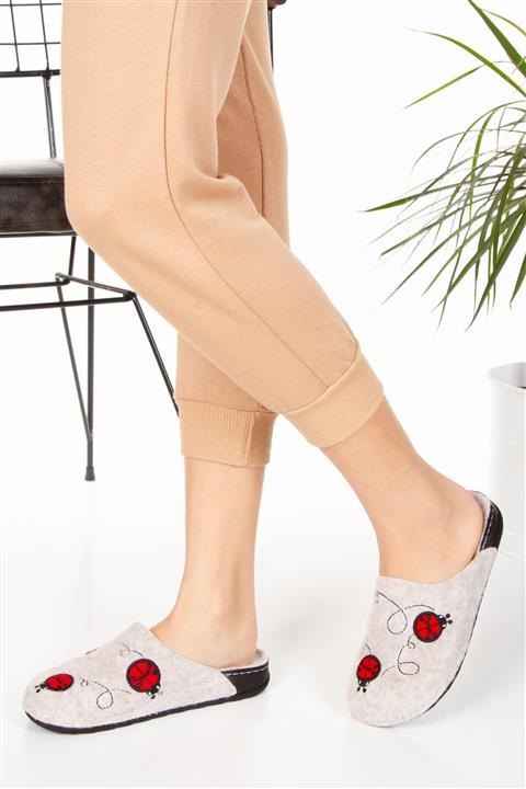 BENTO Kadın Kırmızı Keçe Ev Terliği