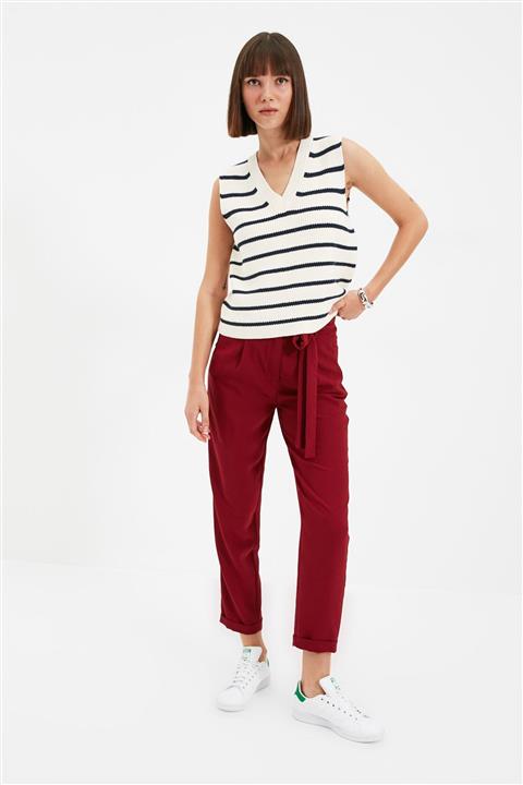 TRENDYOLMİLLA Bordo Bağlama Detaylı Pantolon TWOAW22PL0280
