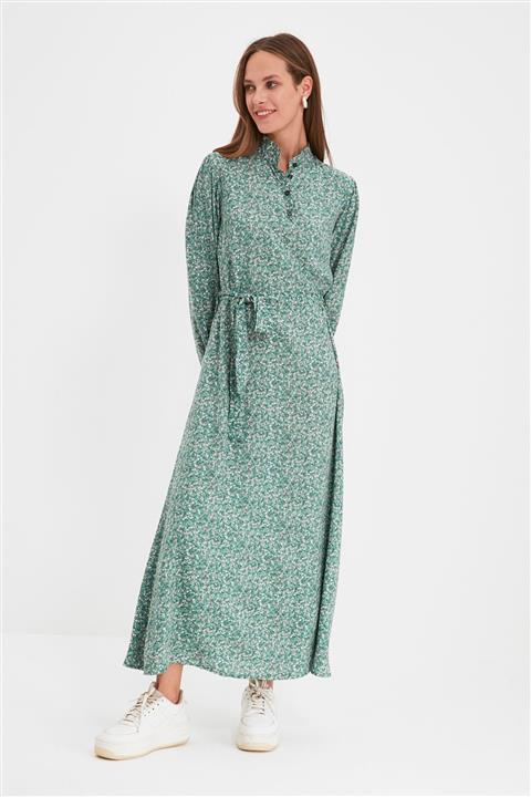 Trendyol Modest Yeşil Dik Yaka Çiçekli Kuşaklı Elbise TCTAW22EB0173