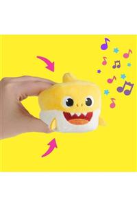 GIOCHI PREZIOSI Baby Shark Şarkı Söyleyen 7cm Mini Peluş