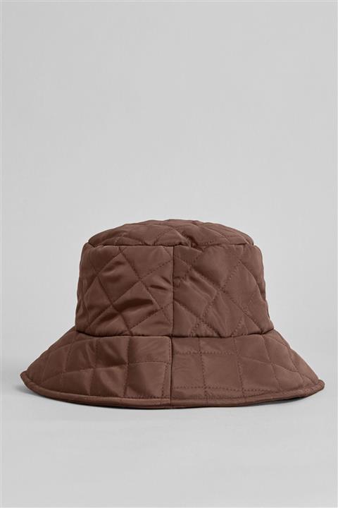 Bershka Kapitone Kese Şapka