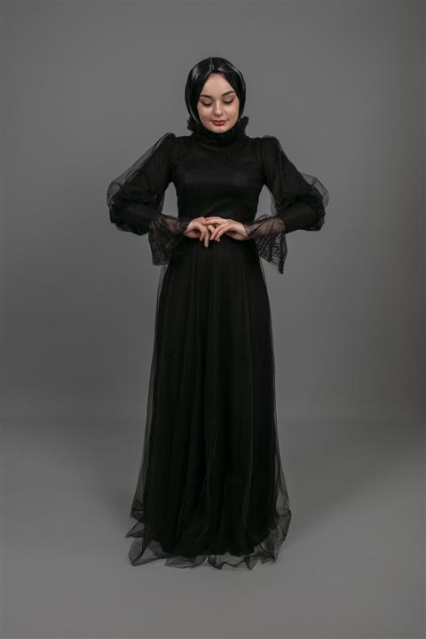 Özlem Moda Evi Siyah Kol Detaylı Içi Dantel Dışı Tül Abiye
