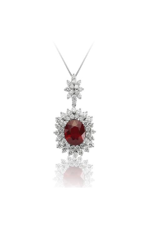 Emel Pırlanta 9.04 Ct. Pırlanta Yakut Kolye