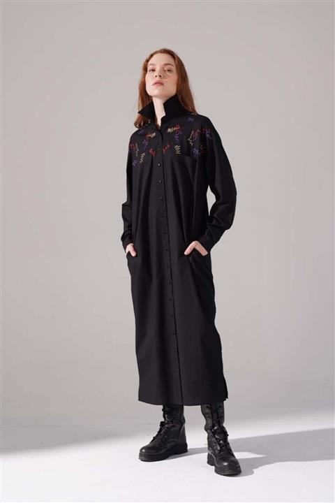 Mizalle Kadın Siyah Renkli Işleme Detaylı Elbise