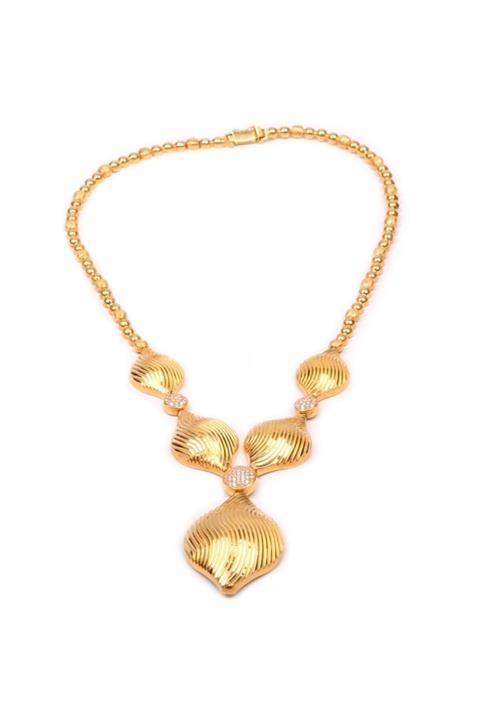 Cebeci Kadın Deniz Kabuğu Kolye