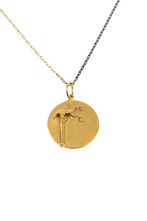 Monapetra Çekiç Kolye