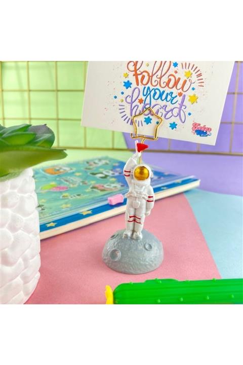 Şeker Ofisi Not Tutacağı Bayraklı Astronot